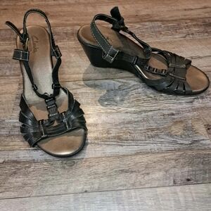 Clarks Women's Black Strappy Wedge Sandals